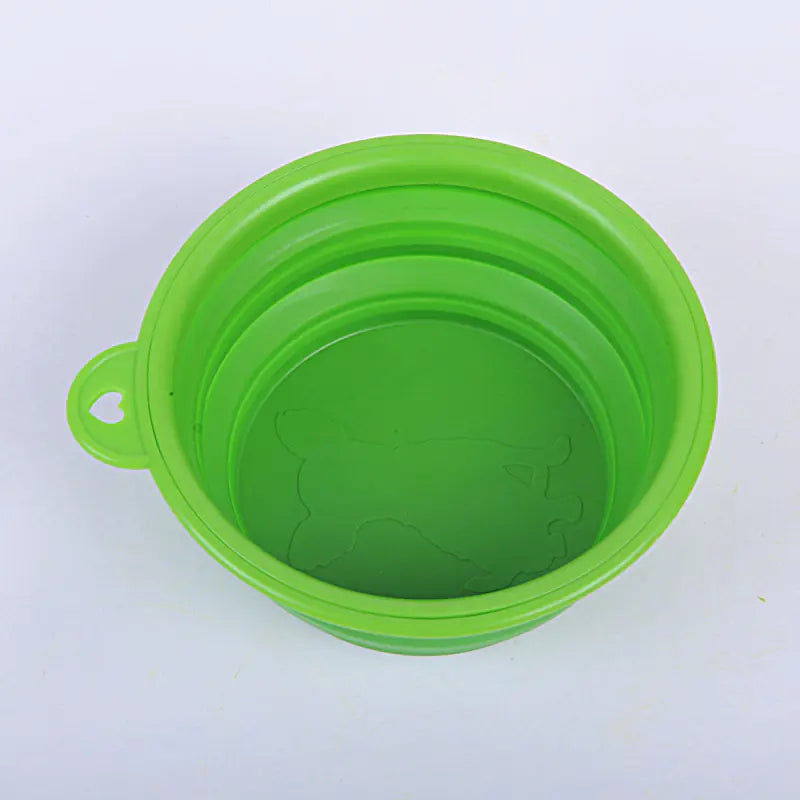 Collapsible silicone pet bowl for dogs and cats in green